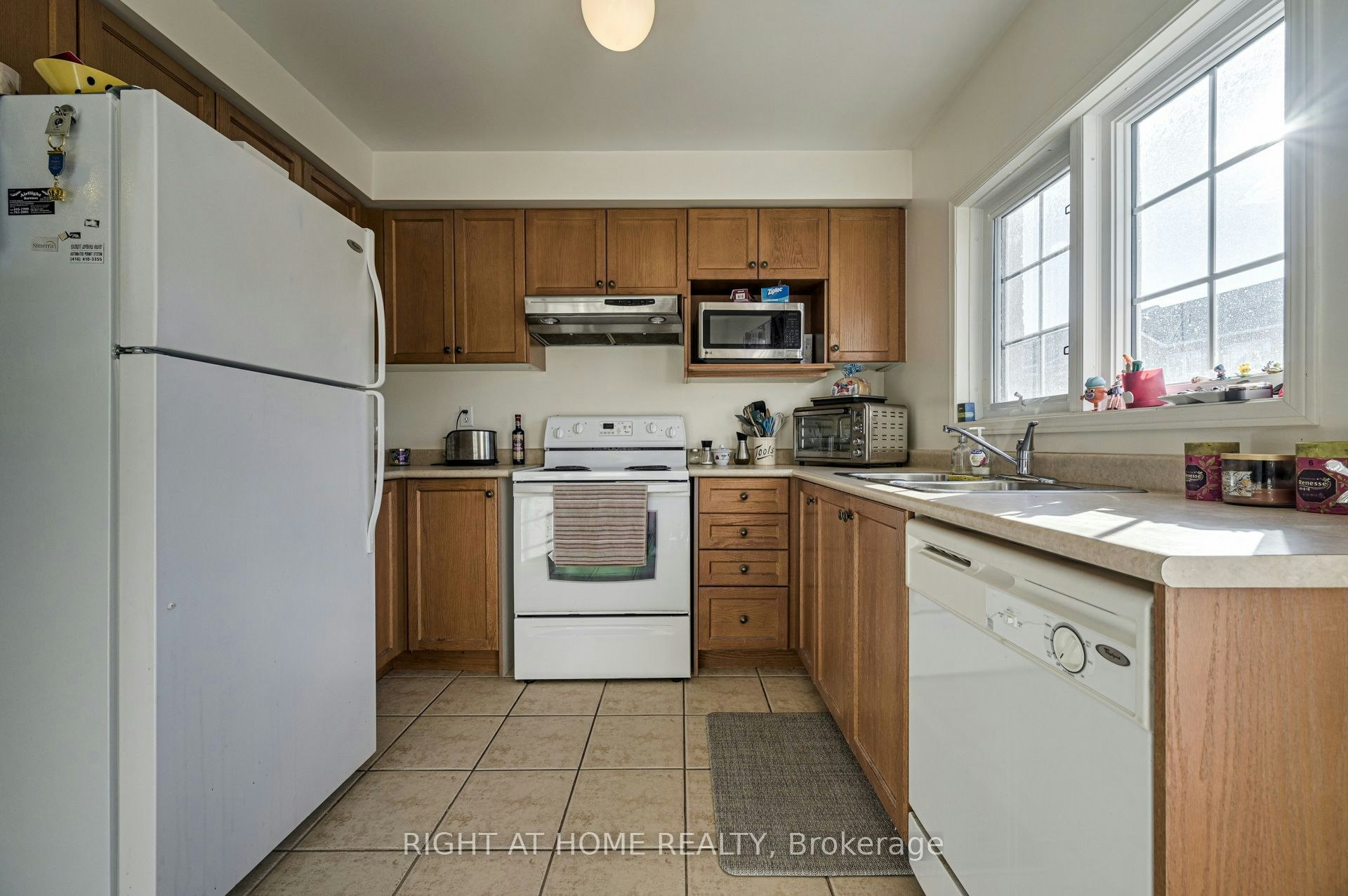70 Birdstone Crescent, Toronto, ON, M6N 5H5 - 15