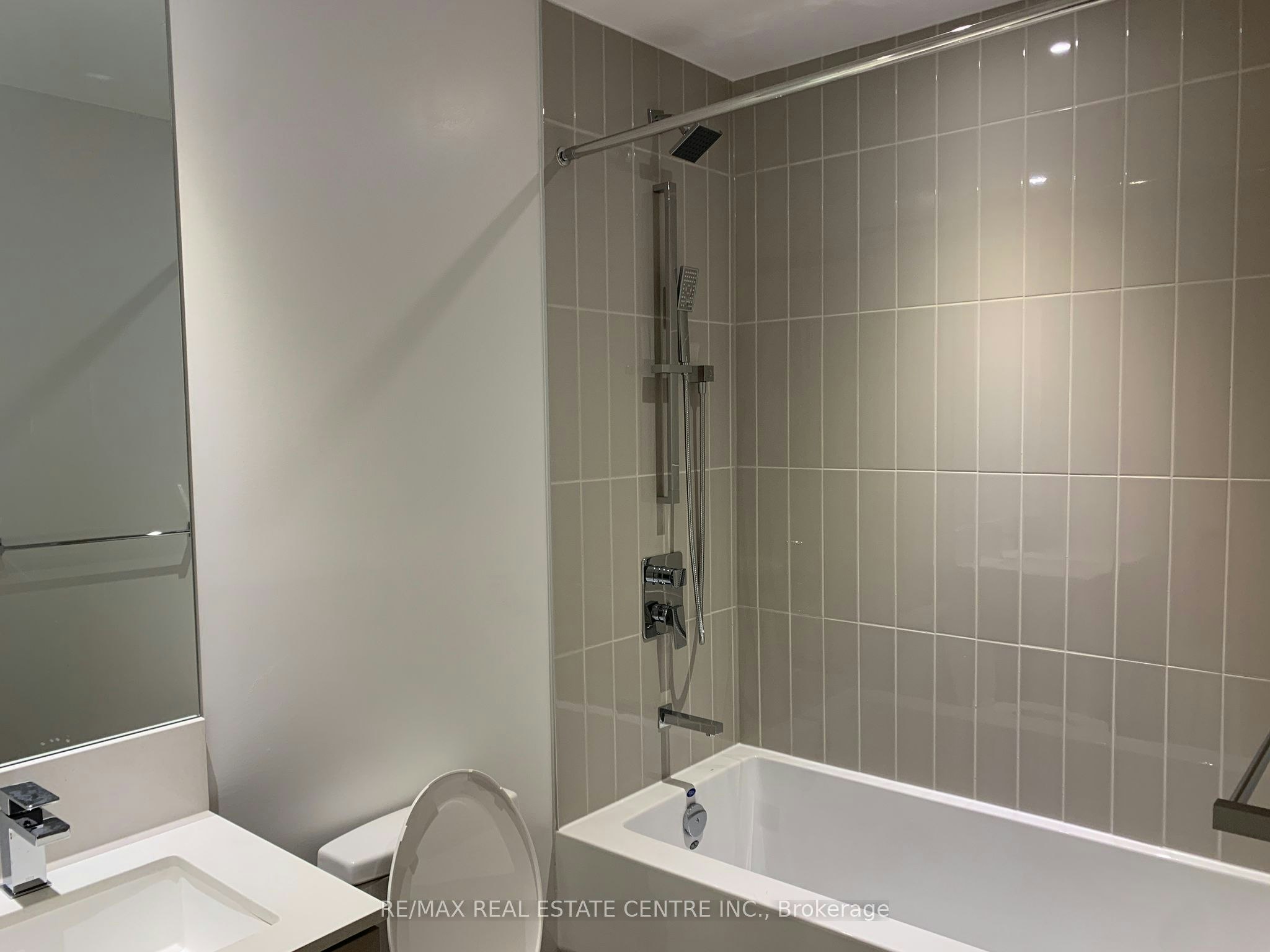2409-3883 Quartz Road, Mississauga, ON, L5B 0M4 - 8