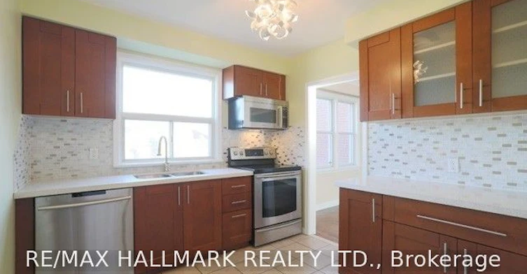 26 Imogene Avenue, Toronto, ON, M9M 1N7 - 5