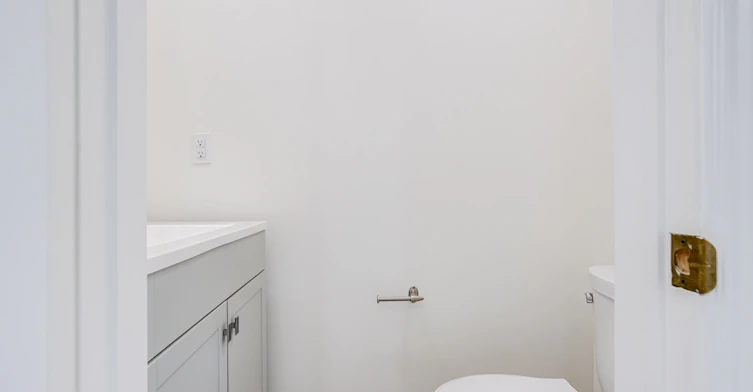 Main & Lower-1255 Dufferin Street, Toronto, ON, M6H 4C2 - 11