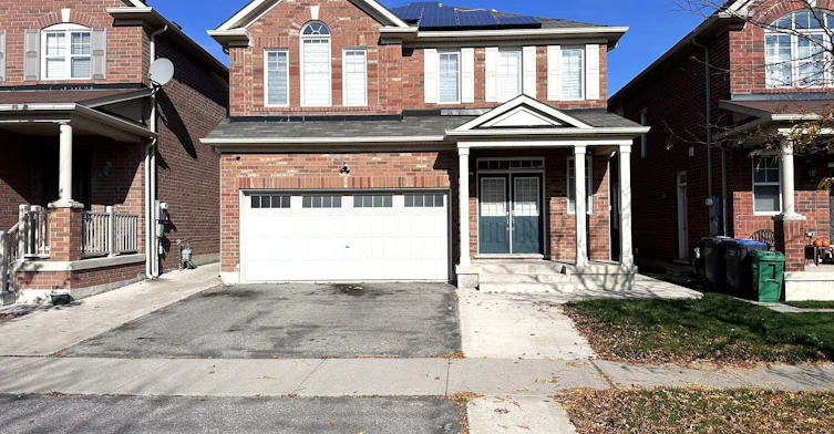 58 Seafair Crescent, Brampton, ON, L6Y 5W3