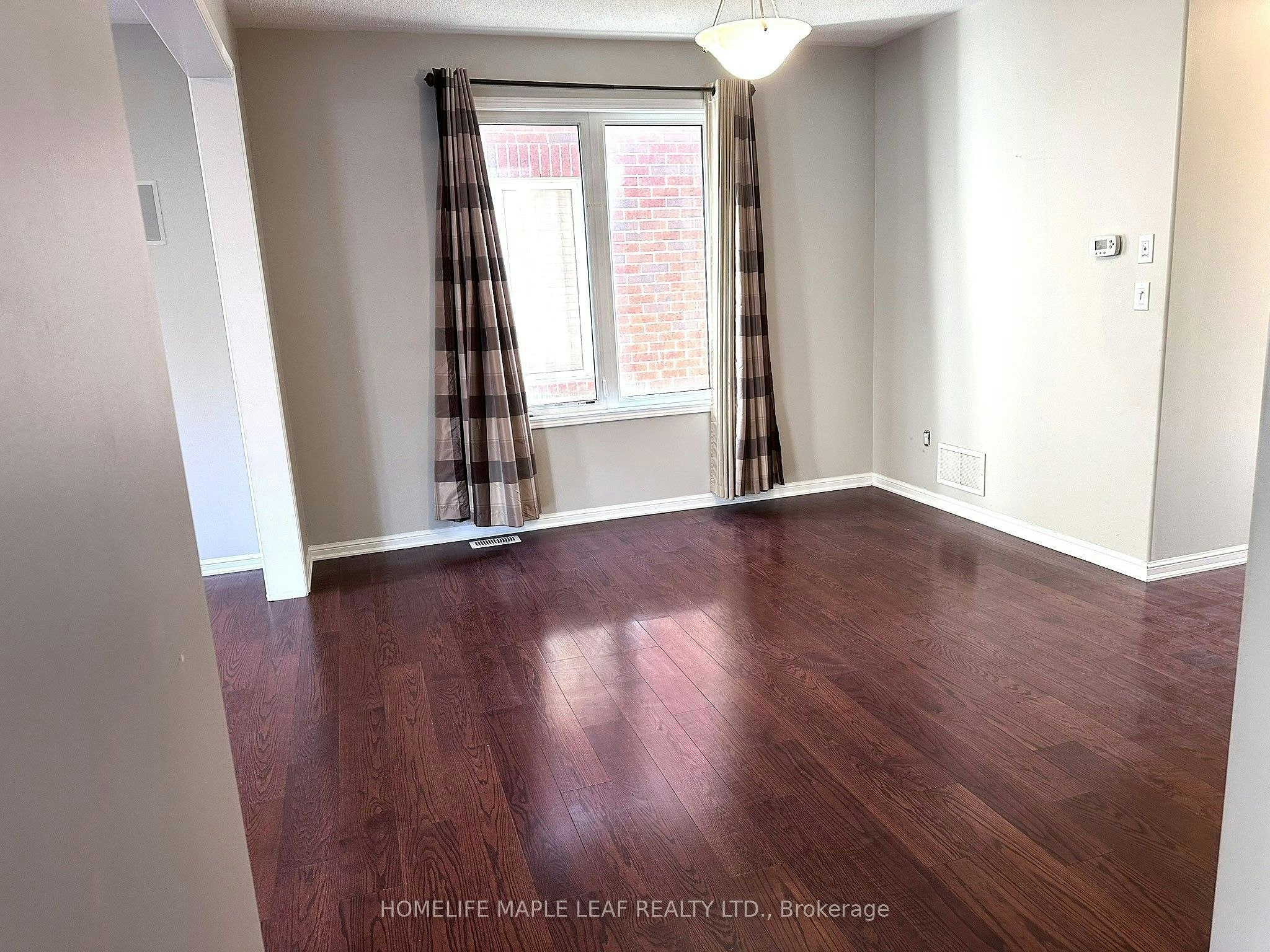 58 Seafair Crescent, Brampton, ON, L6Y 5W3 - 10