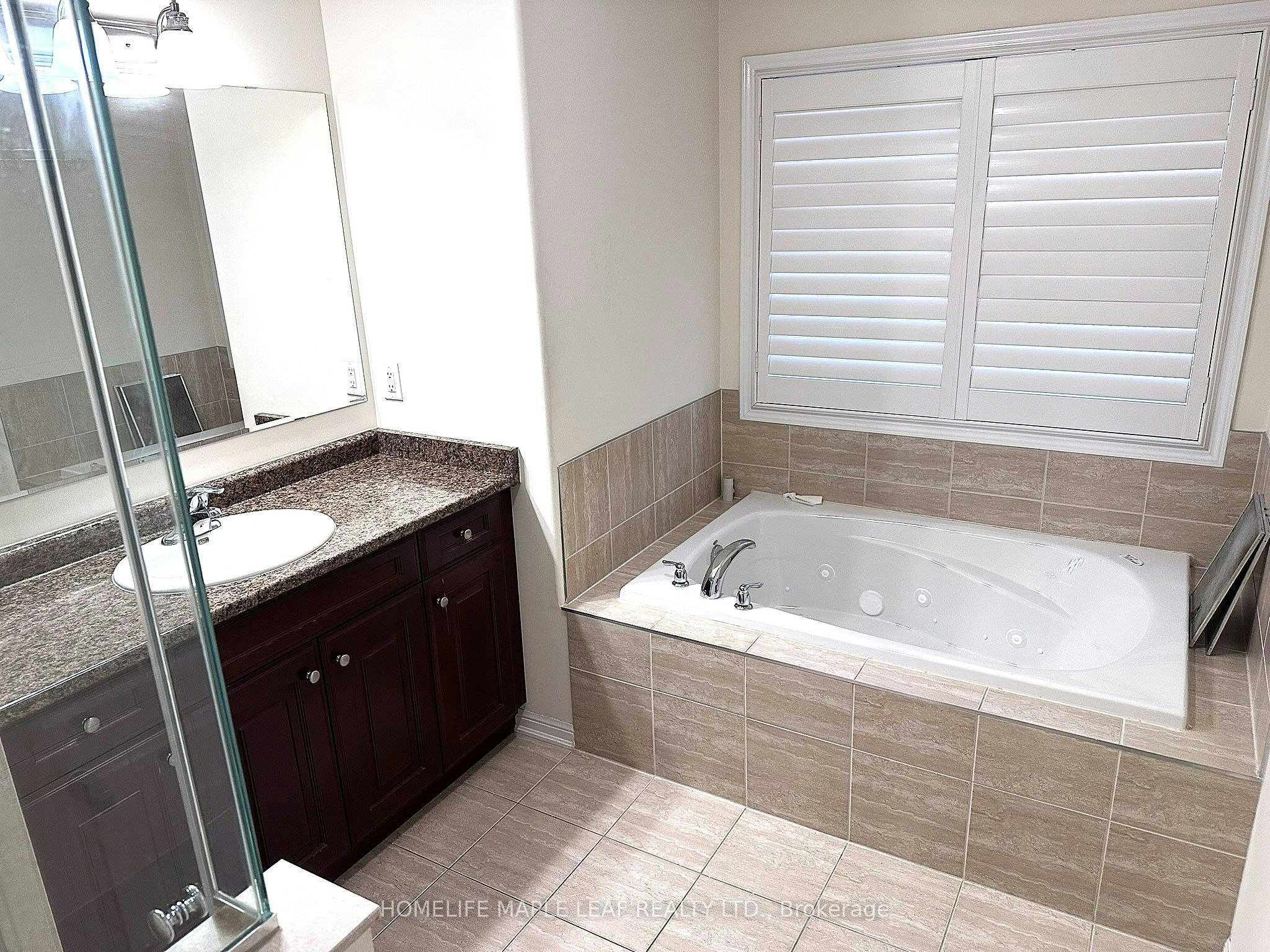 58 Seafair Crescent, Brampton, ON, L6Y 5W3 - 39