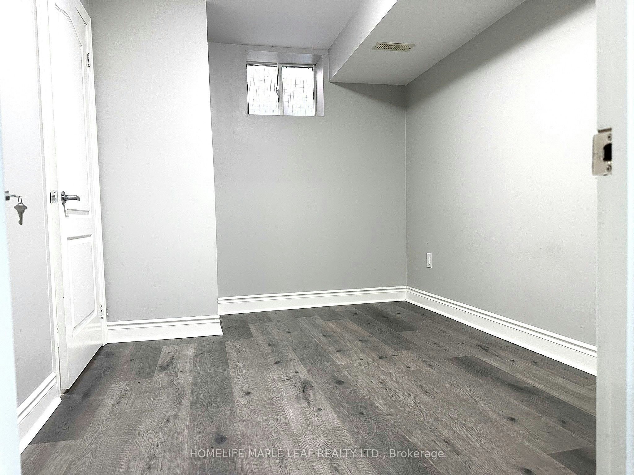 58 Seafair Crescent, Brampton, ON, L6Y 5W3 - 45