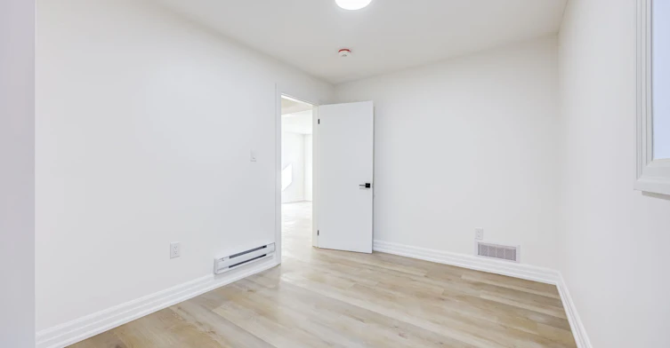 Lower-135 Cabana Drive, Toronto, ON, M9L 1L1 - 15
