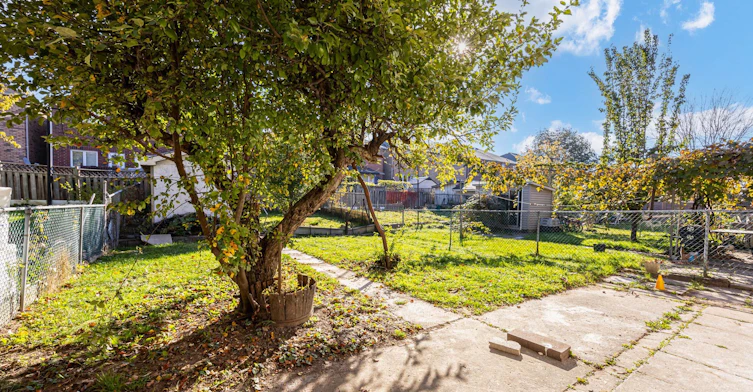 Lower-135 Cabana Drive, Toronto, ON, M9L 1L1 - 23