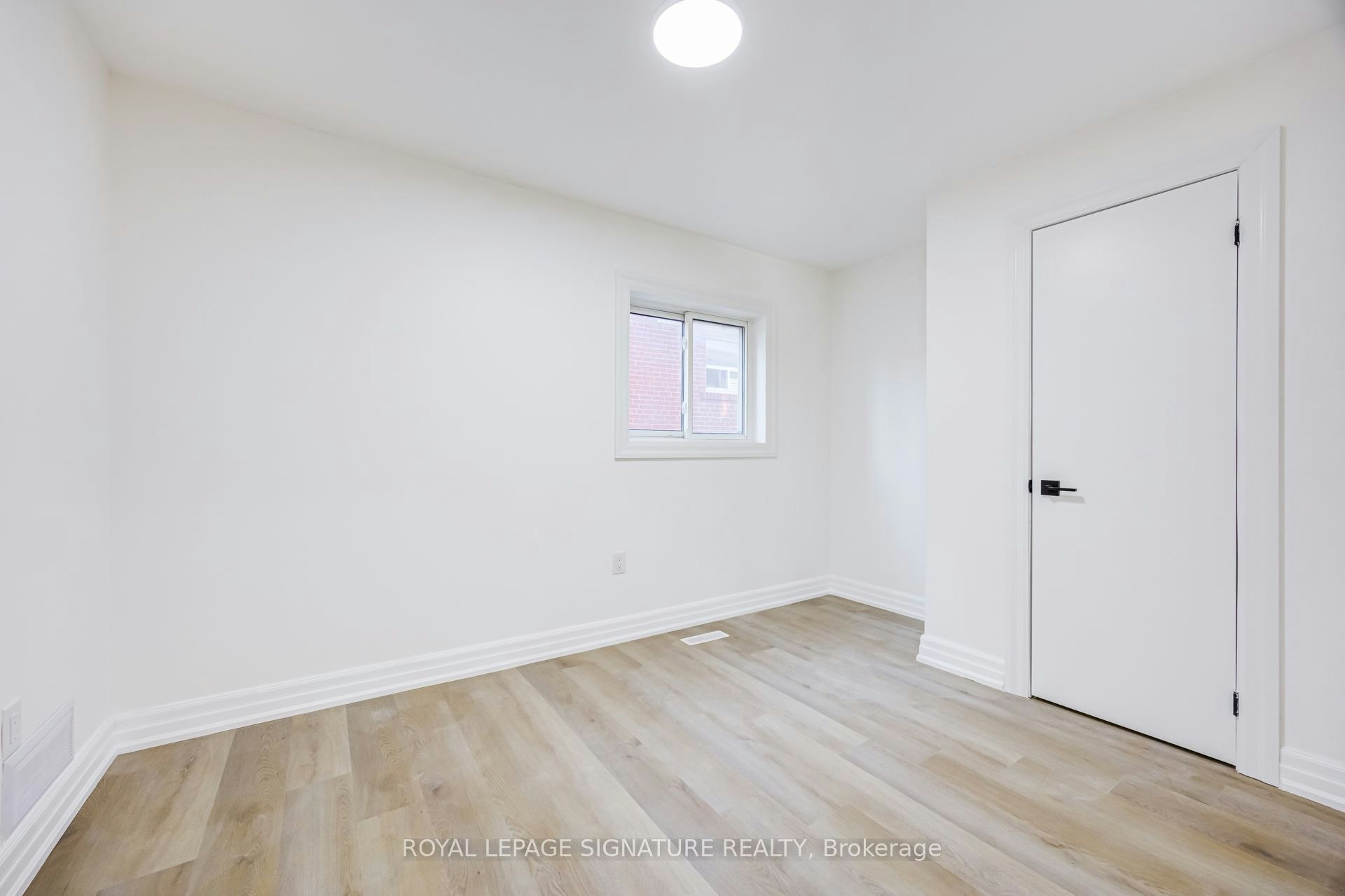 Lower-135 Cabana Drive, Toronto, ON, M9L 1L1 - 13