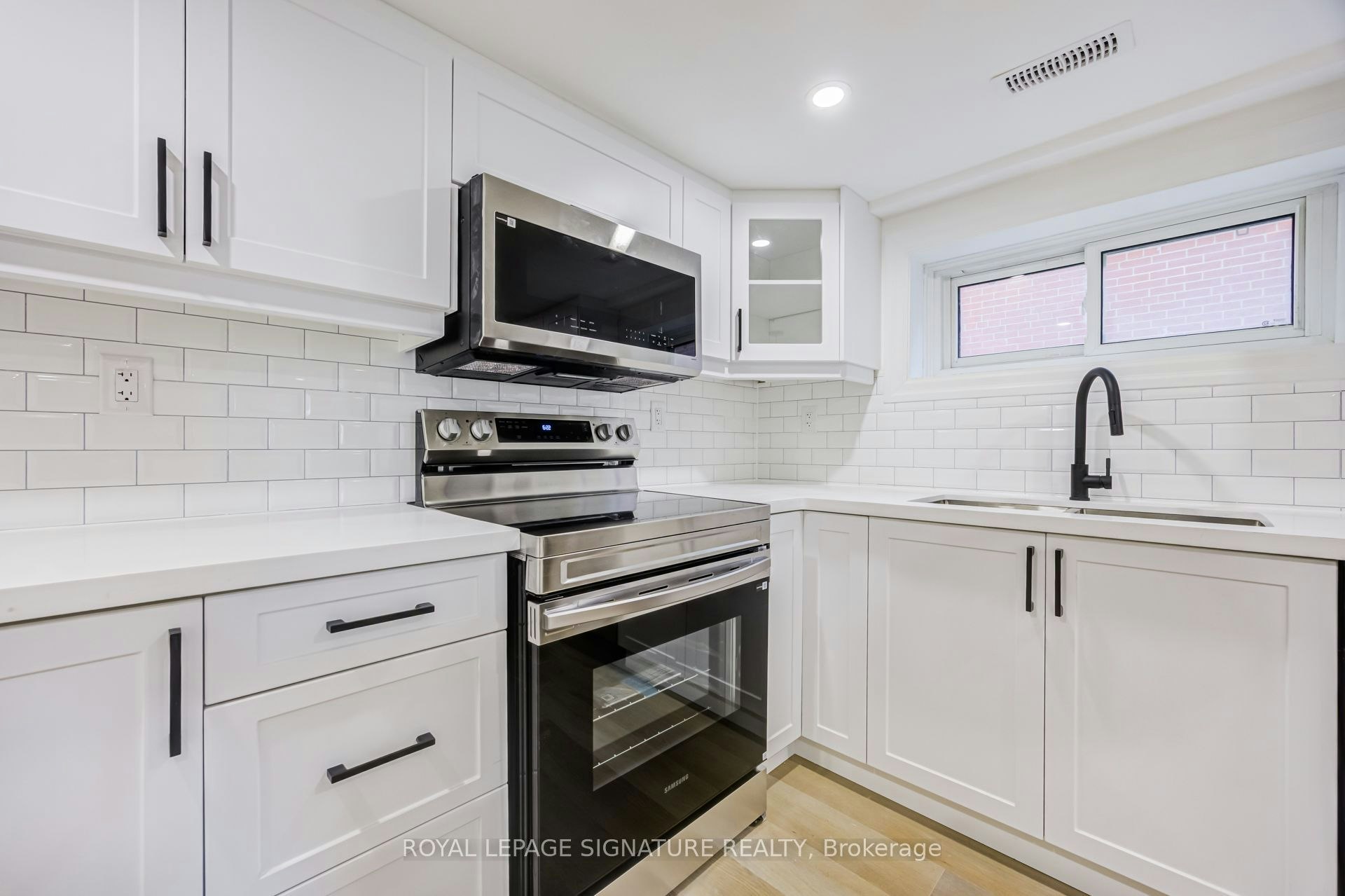 Lower-135 Cabana Drive, Toronto, ON, M9L 1L1 - 8