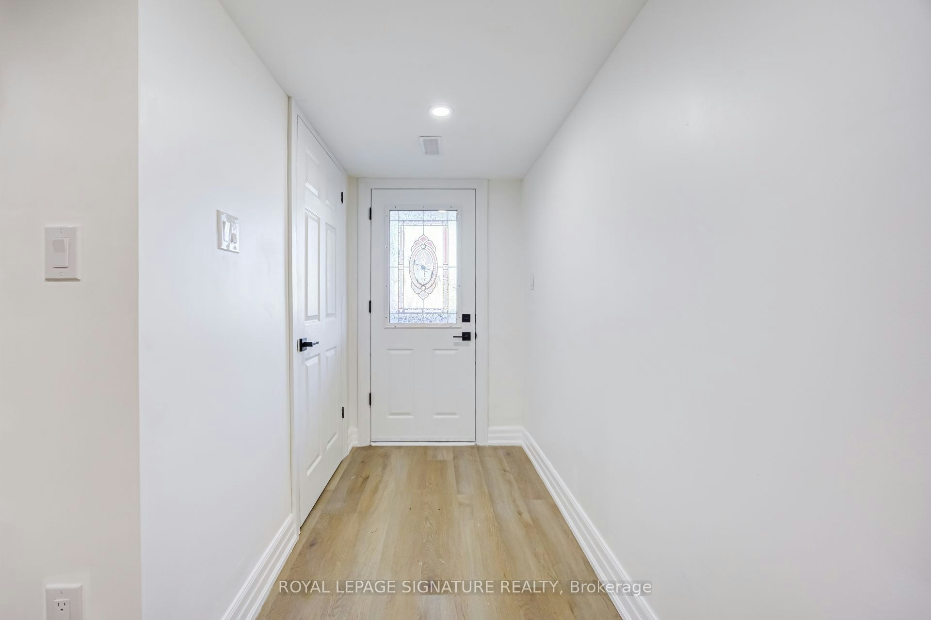Lower-135 Cabana Drive, Toronto, ON, M9L 1L1 - 4