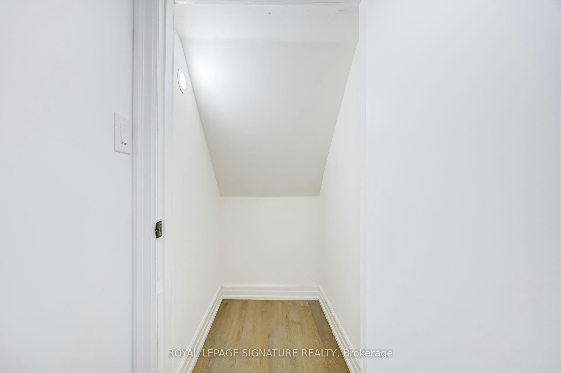 Bsmt-135 Cabana Drive, Toronto, ON, M9L 1L1 - 14