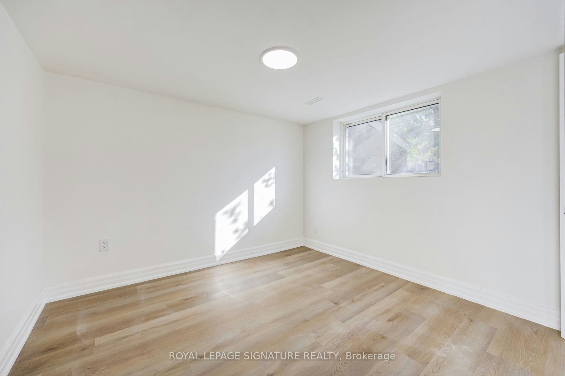 Bsmt-135 Cabana Drive, Toronto, ON, M9L 1L1 - 18
