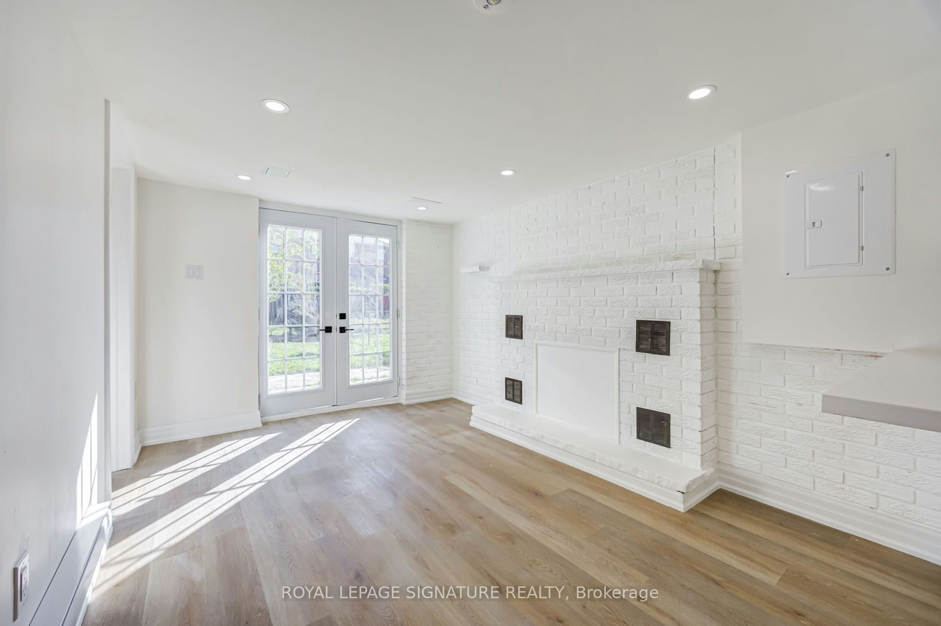Bsmt-135 Cabana Drive, Toronto, ON, M9L 1L1 - 9