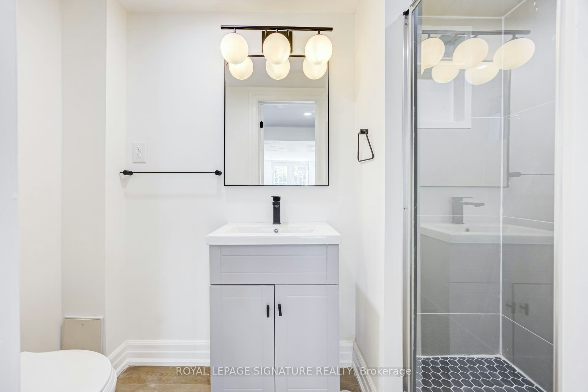 Bsmt-135 Cabana Drive, Toronto, ON, M9L 1L1 - 21