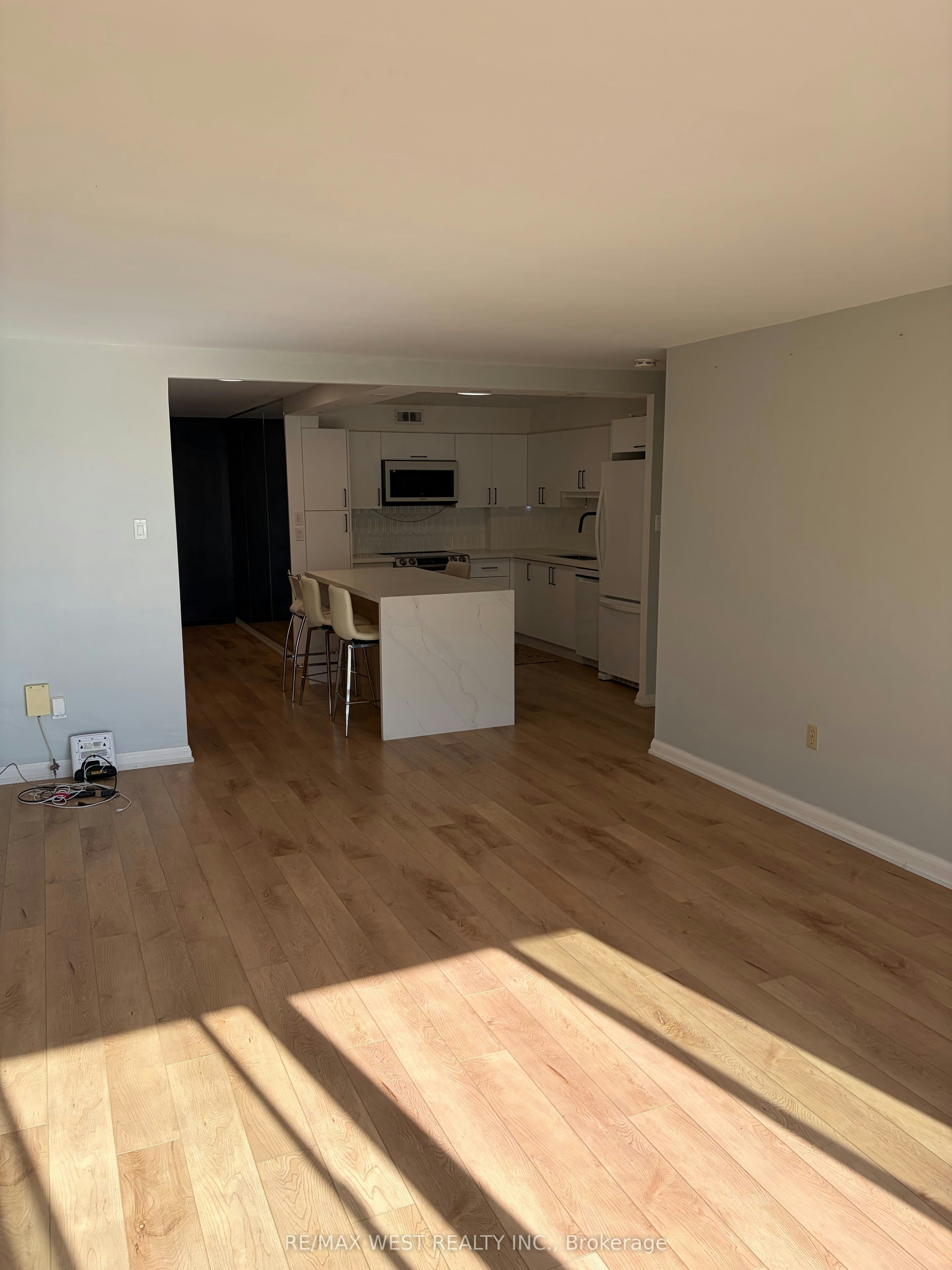 506-1400 Dixie Road, Mississauga, ON, L5E 3E1 - 11