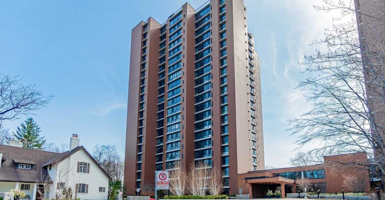 506-1400 Dixie Road, Mississauga, ON, L5E 3E1