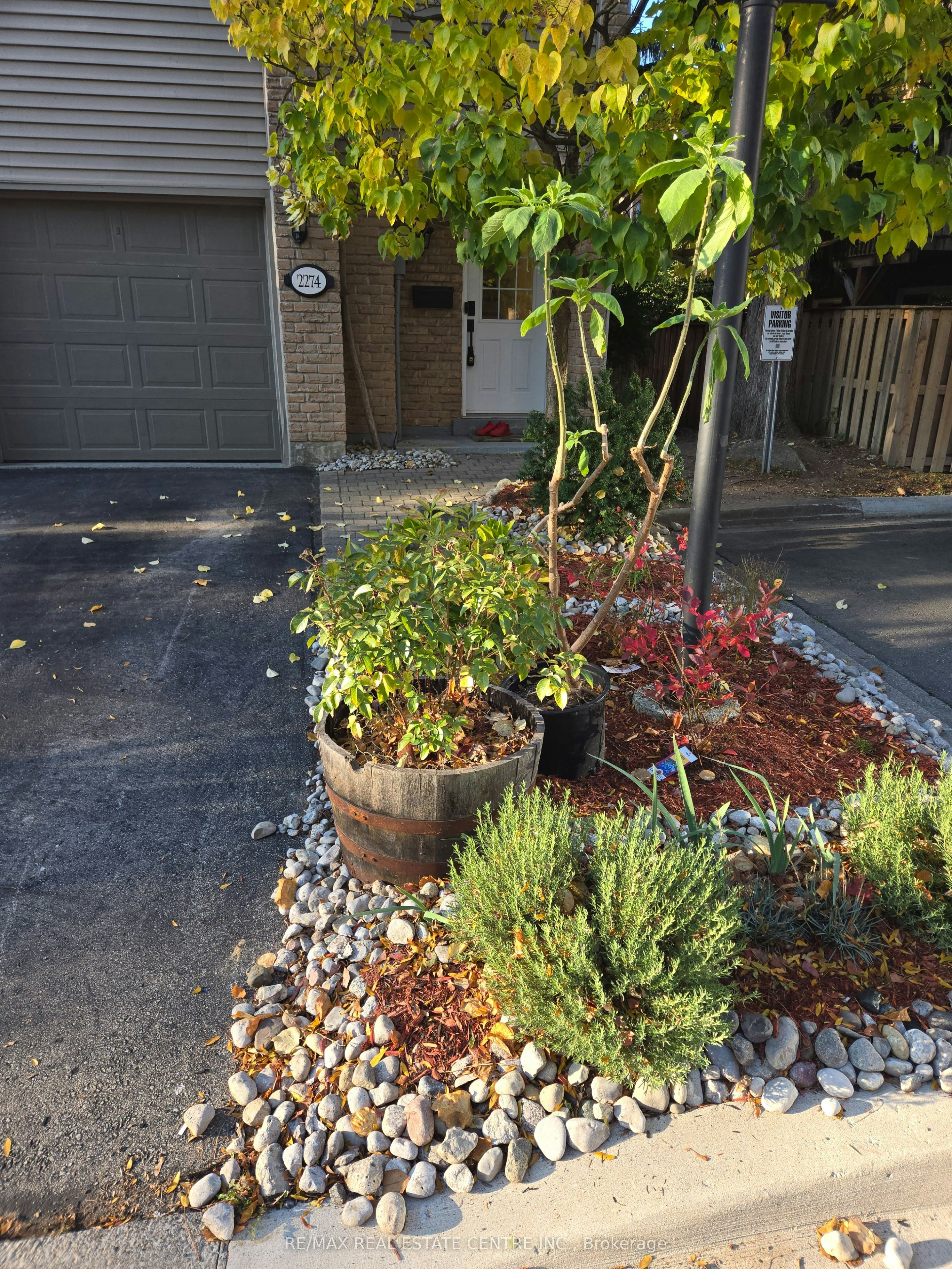 2274 Marine Drive, Oakville, ON, L6L 1C1 - 2