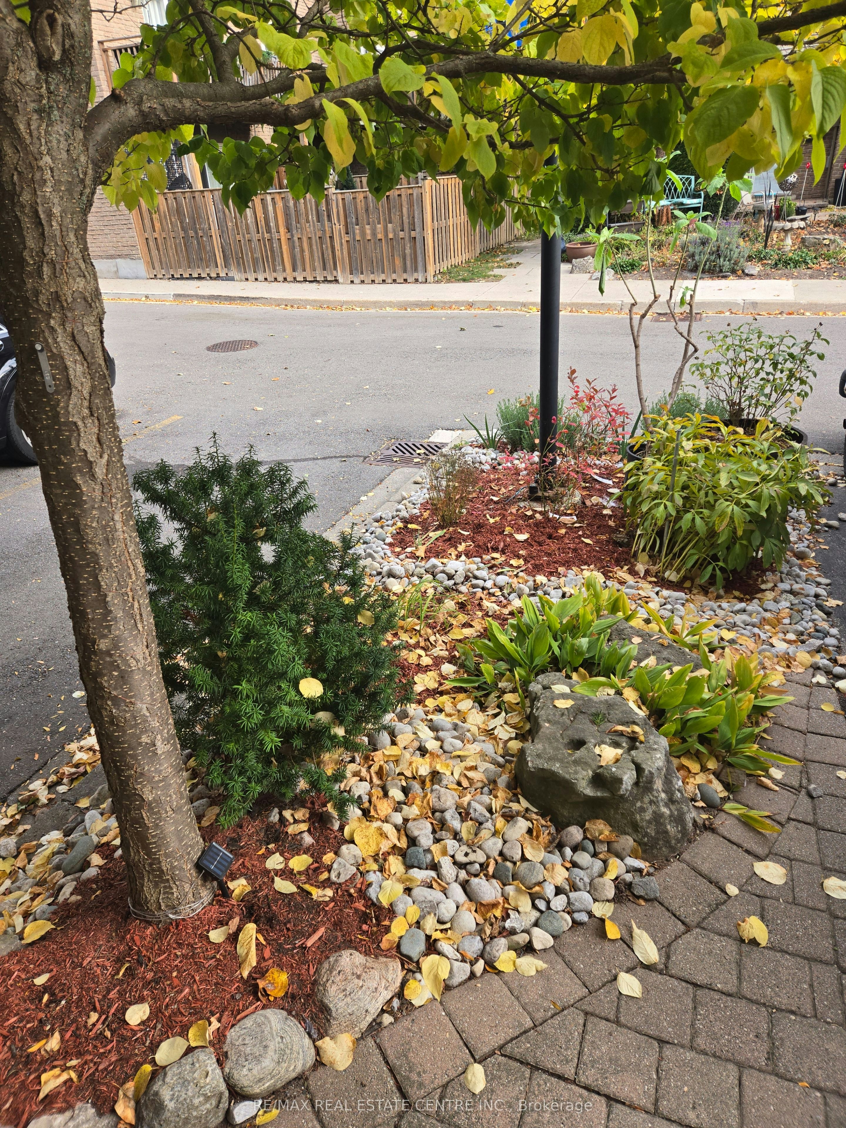 2274 Marine Drive, Oakville, ON, L6L 1C1 - 3