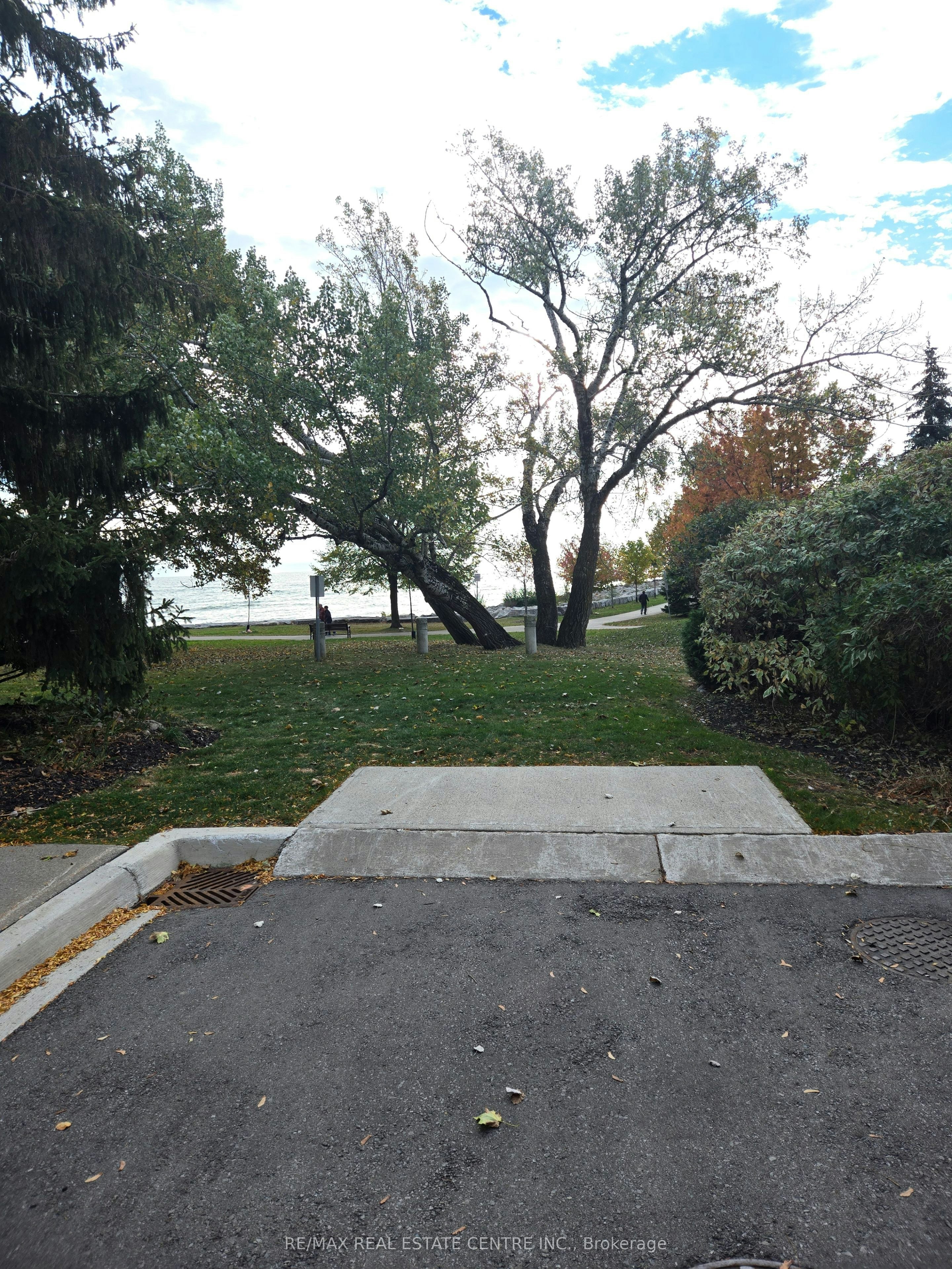 2274 Marine Drive, Oakville, ON, L6L 1C1 - 18