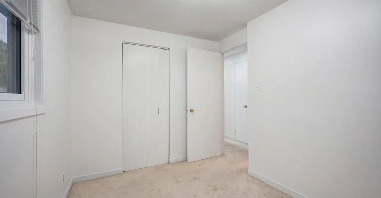 77 Mccraney Street W, Oakville, ON, L6H 1H5 - 13