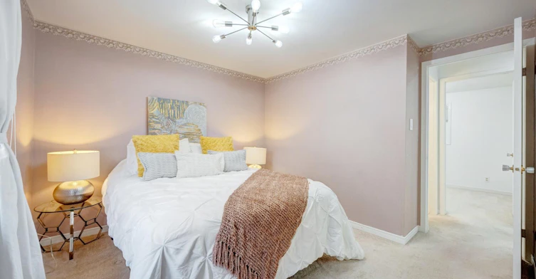 77 Mccraney Street W, Oakville, ON, L6H 1H5 - 10