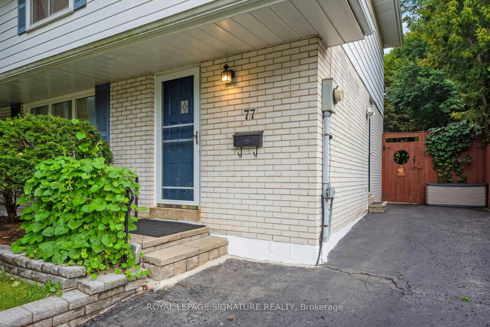 77 Mccraney Street W, Oakville, ON, L6H 1H5 - 3