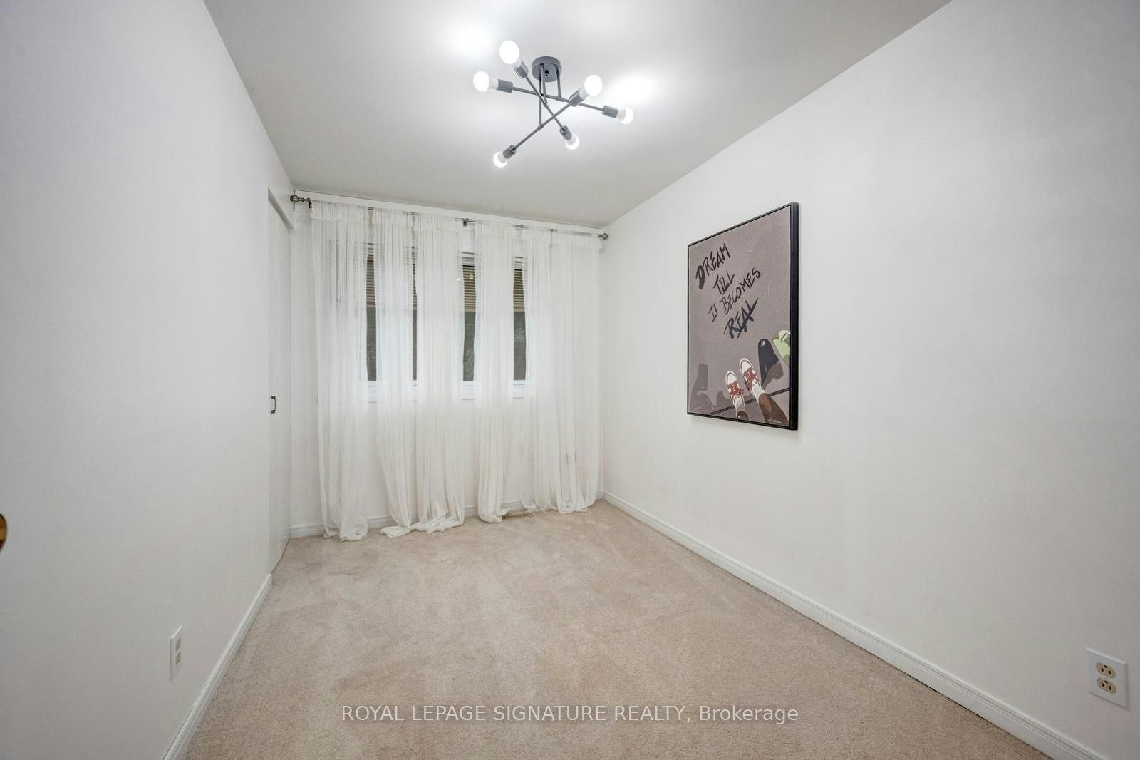 77 Mccraney Street W, Oakville, ON, L6H 1H5 - 18