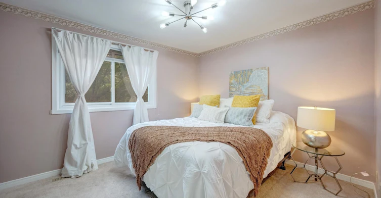 77 Mccraney Street W, Oakville, ON, L6H 1H5 - 9