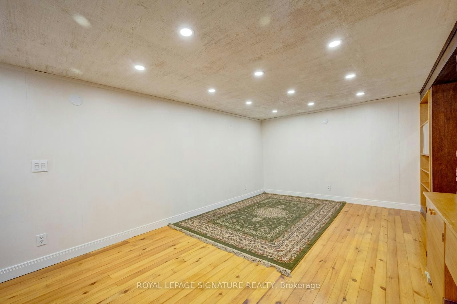 77 Mccraney Street W, Oakville, ON, L6H 1H5 - 27