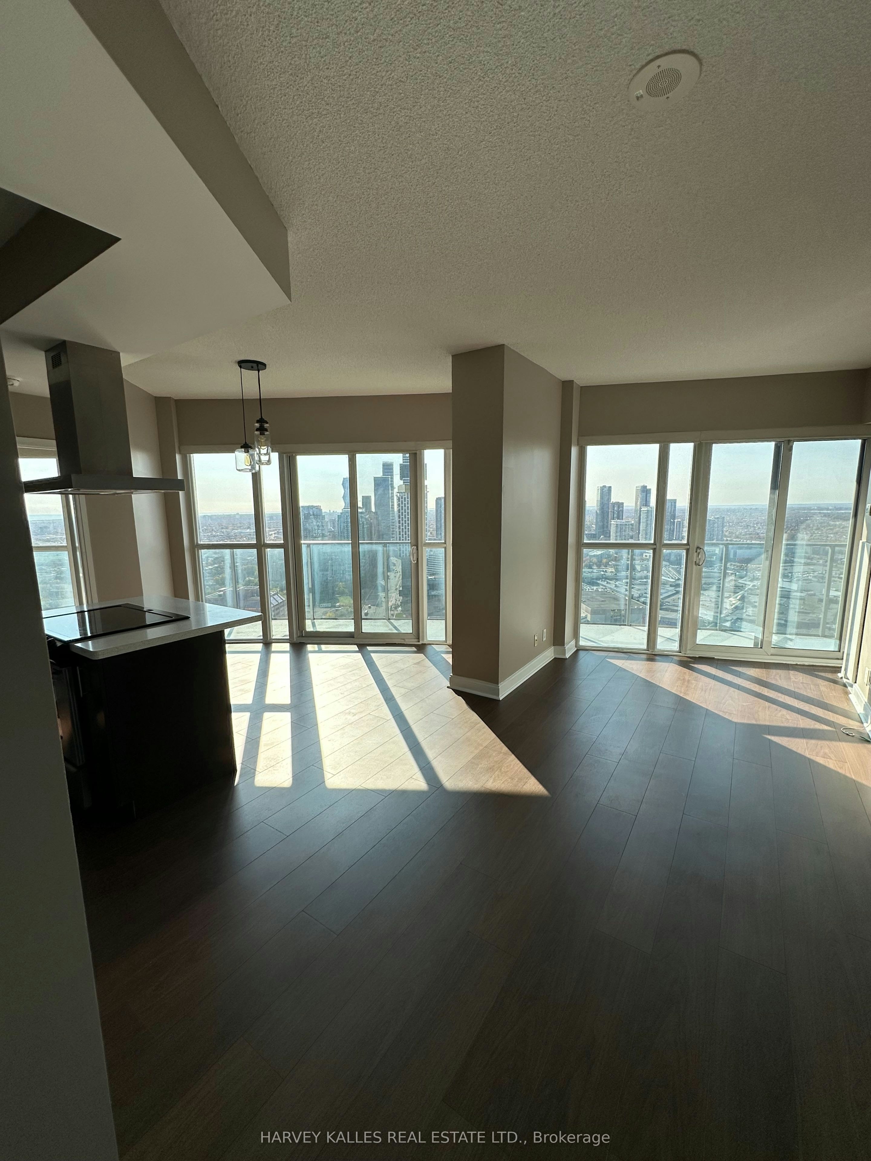 4104-60 Absolute Avenue, Mississauga, ON, L4T 0A9 - 3