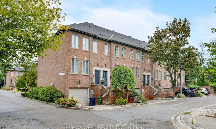 3-175 Grand Avenue