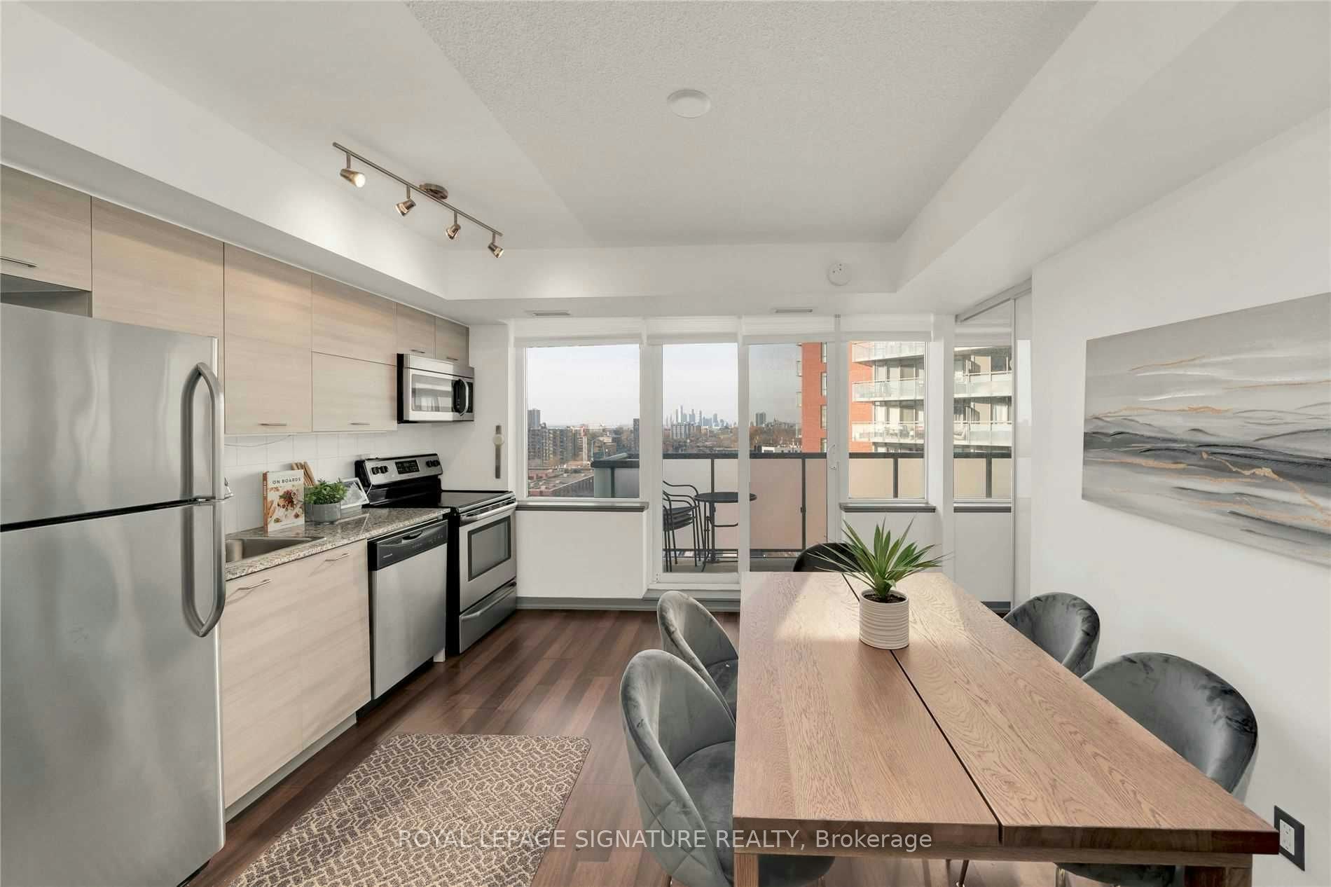 1318-20 Joe Shuster Way, Toronto, ON, M6K 0A3 - 12