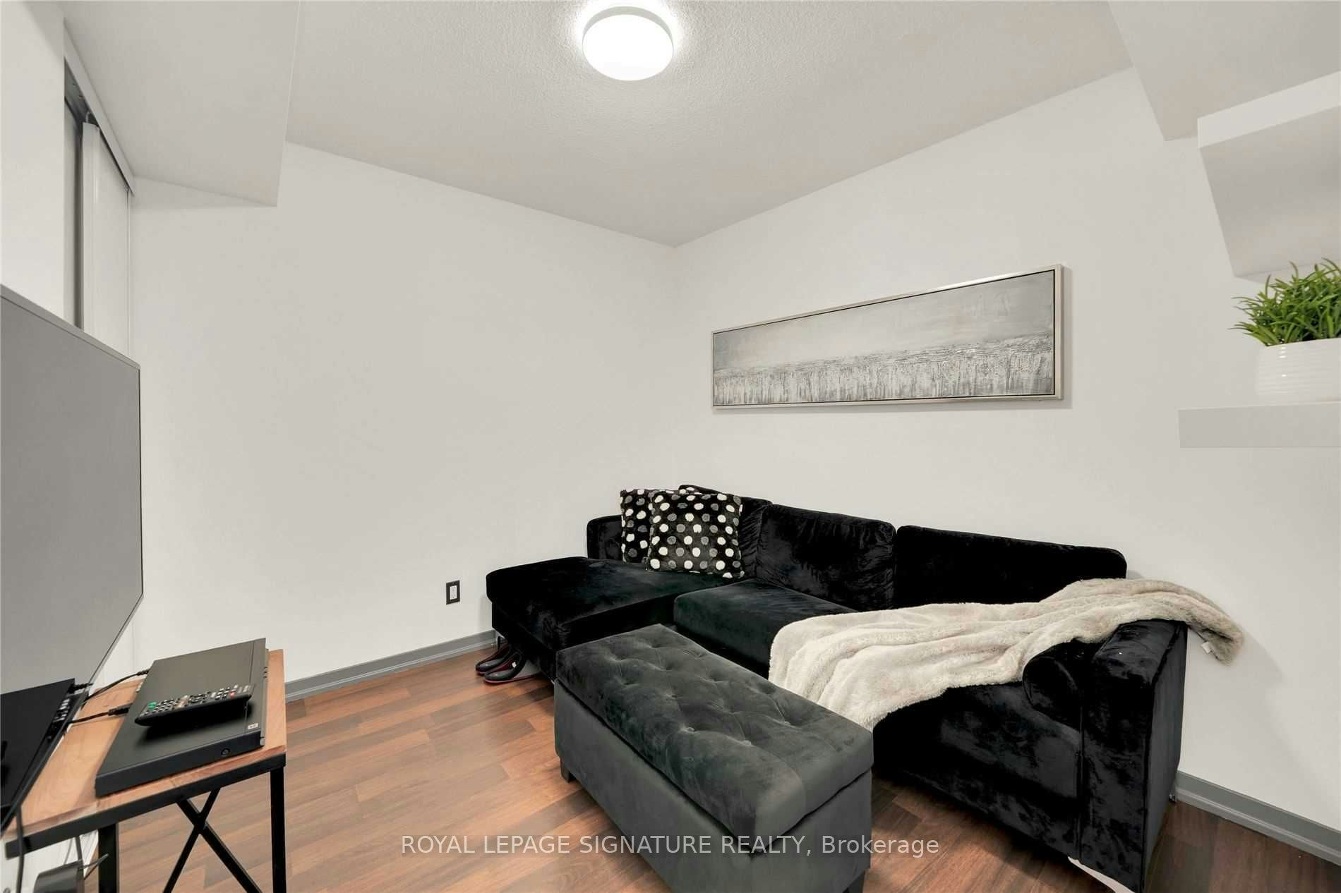 1318-20 Joe Shuster Way, Toronto, ON, M6K 0A3 - 13