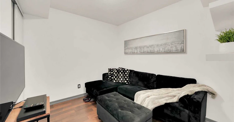 1318-20 Joe Shuster Way, Toronto, ON, M6K 0A3 - 13