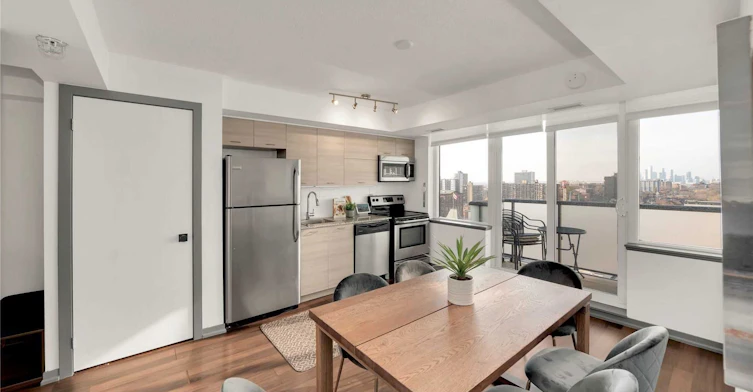 1318-20 Joe Shuster Way, Toronto, ON, M6K 0A3 - 9