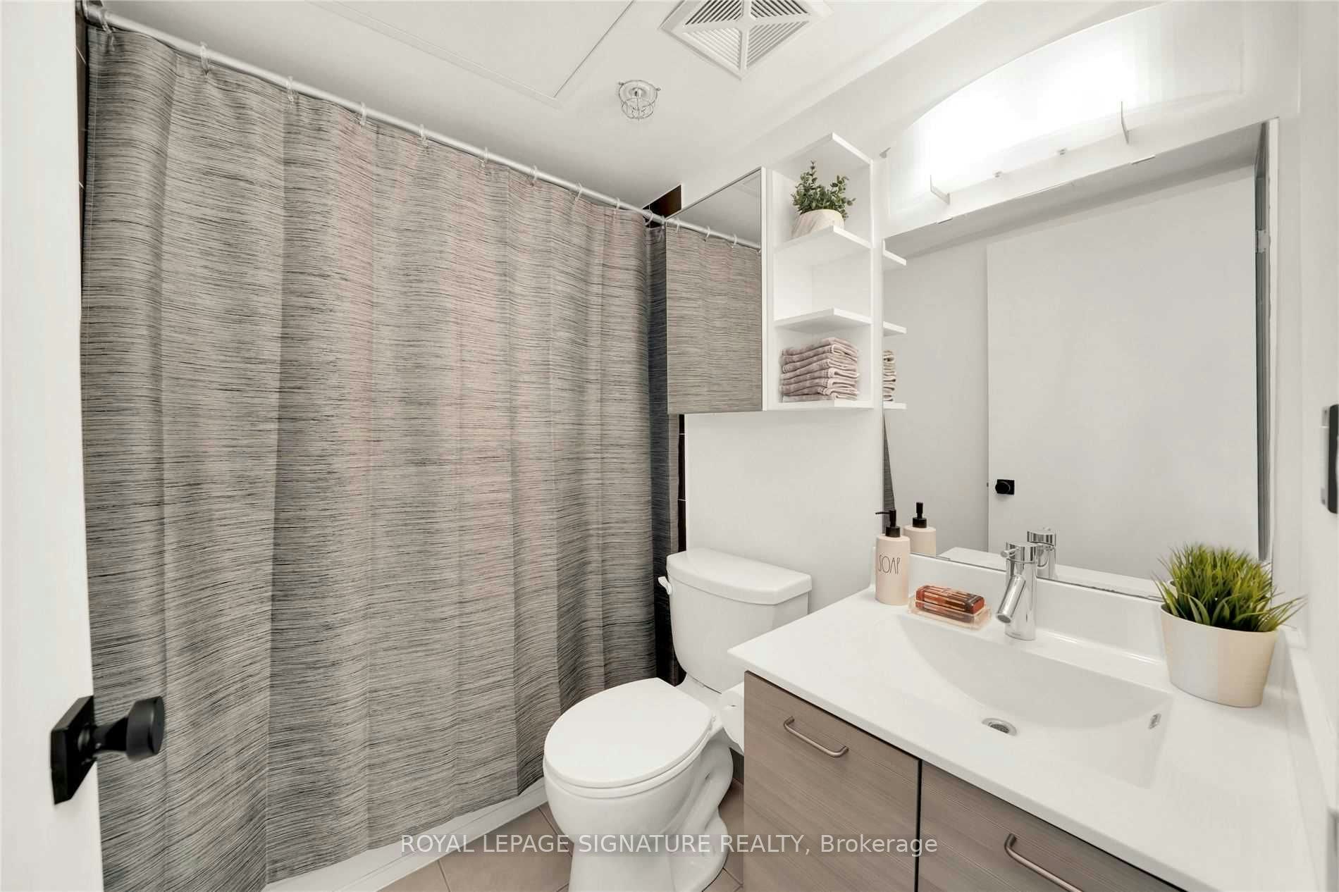 1318-20 Joe Shuster Way, Toronto, ON, M6K 0A3 - 18