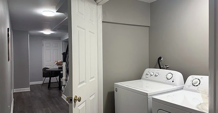 5368 Champlain Trail E, Mississauga, ON, L5R 2Y4 - 7