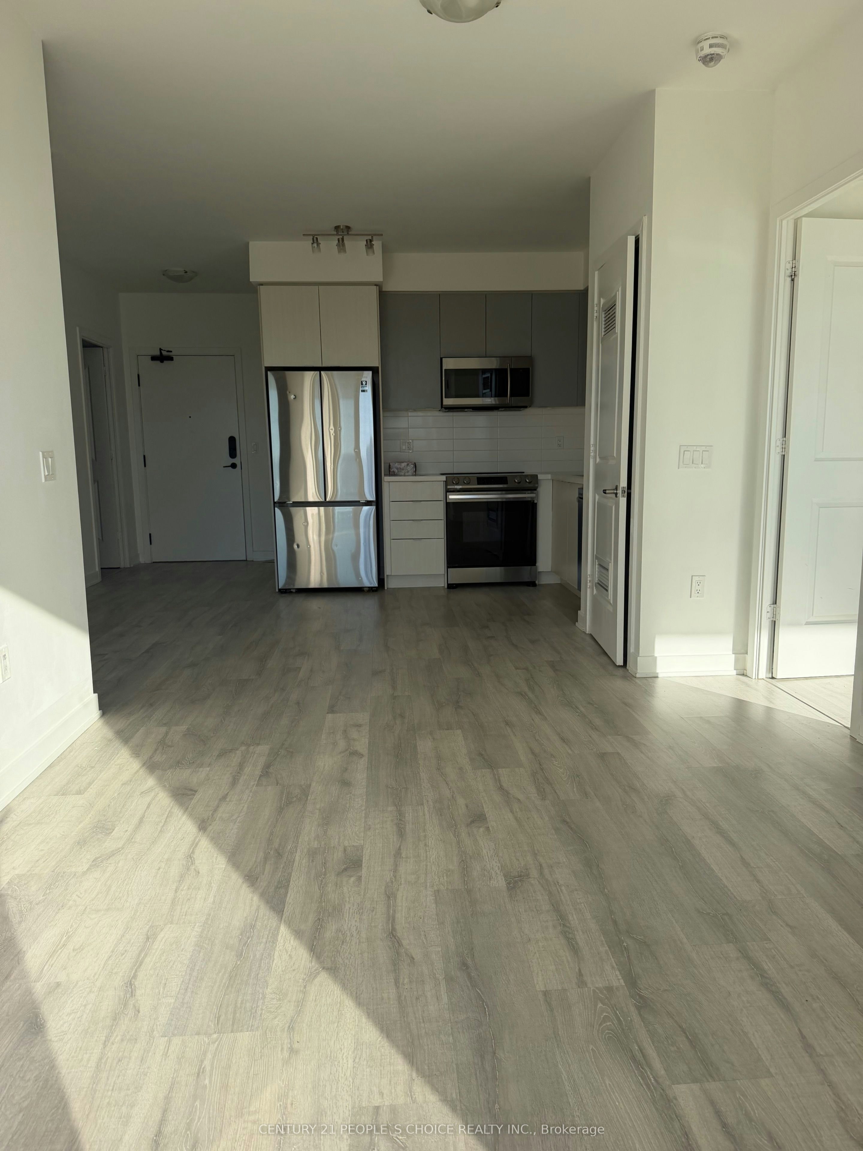 501-4655 Metcalfe Avenue, Mississauga, ON, L5M 0Z7 - 4