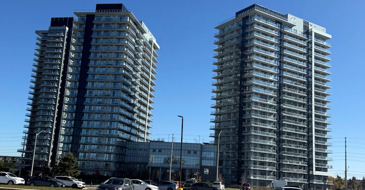 501-4655 Metcalfe Avenue, Mississauga, ON, L5M 0Z7