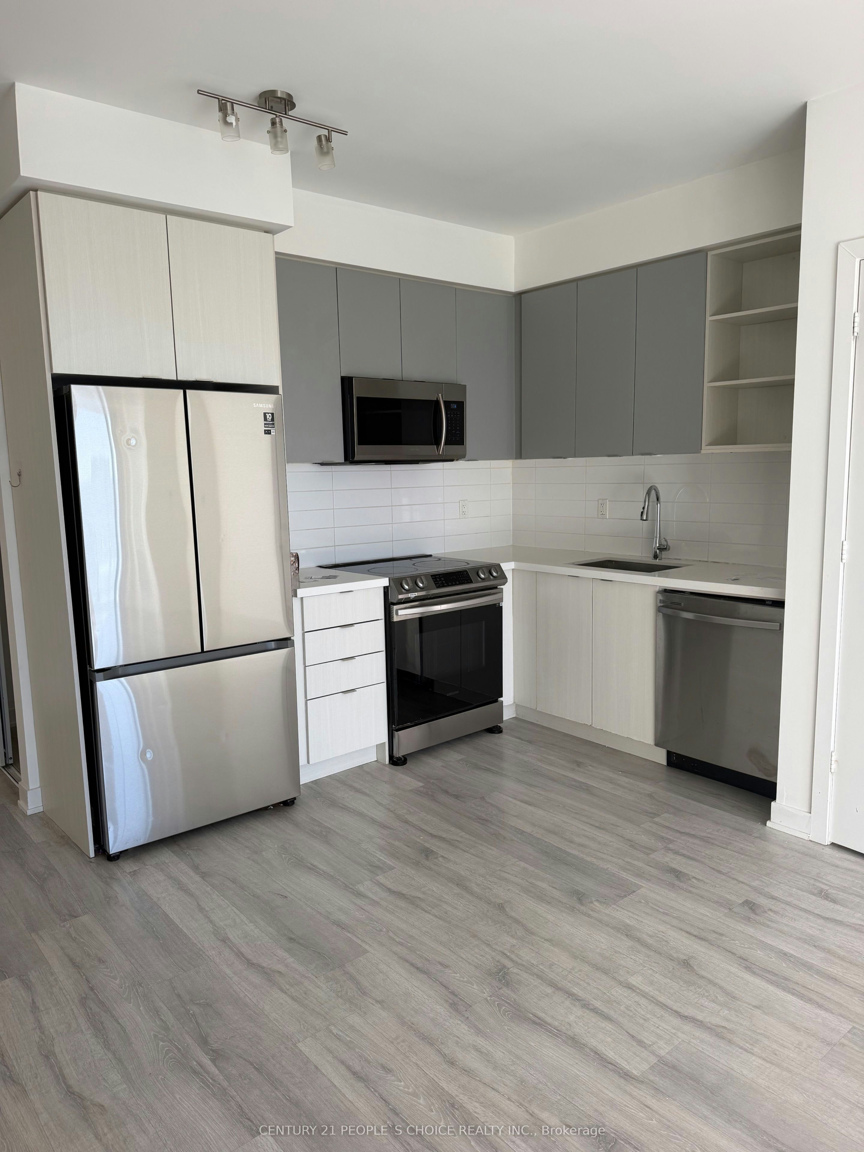 501-4655 Metcalfe Avenue, Mississauga, ON, L5M 0Z7 - 3