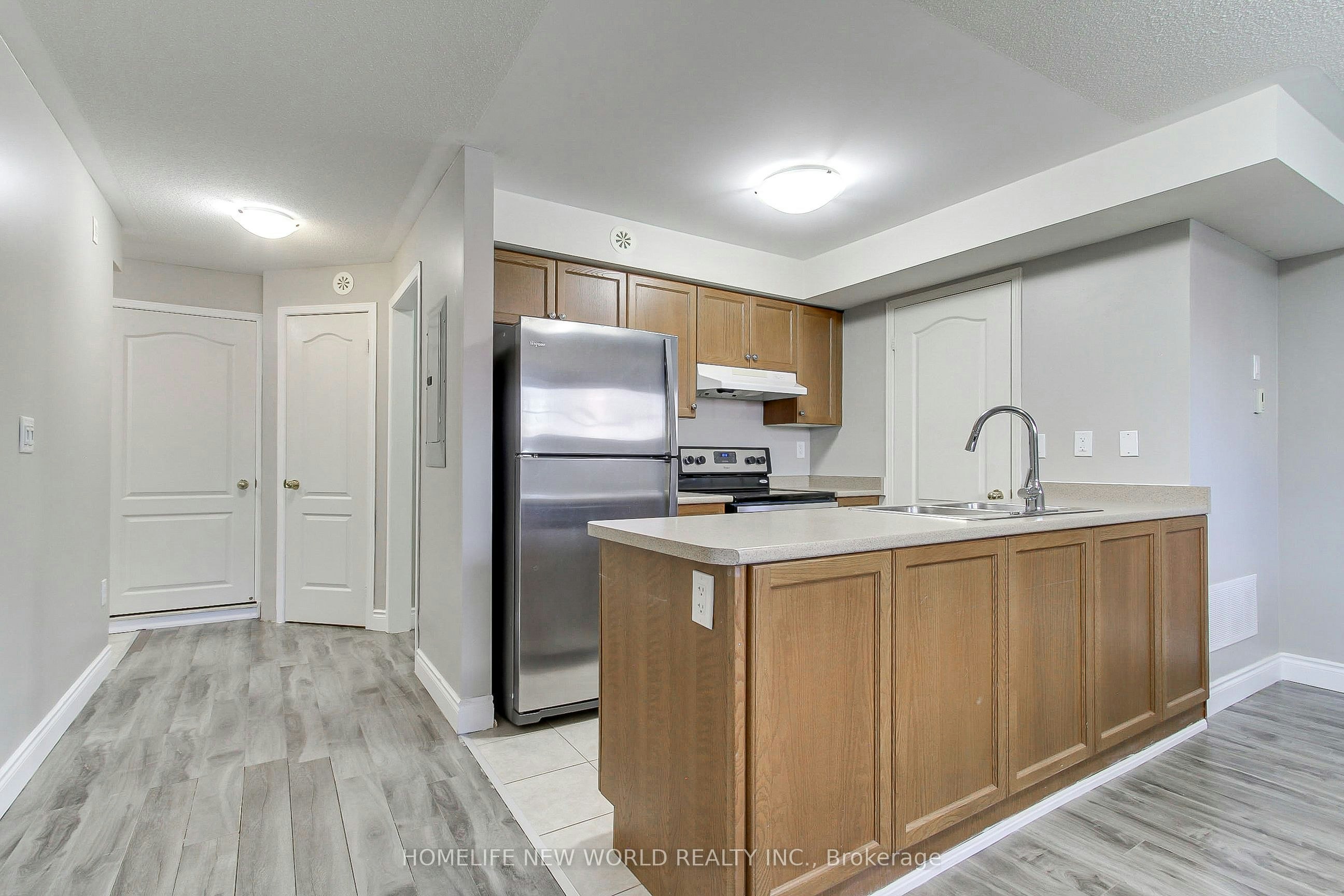 3-133 Isaac Devins Boulevard, Toronto, ON, M9M 0C4 - 3