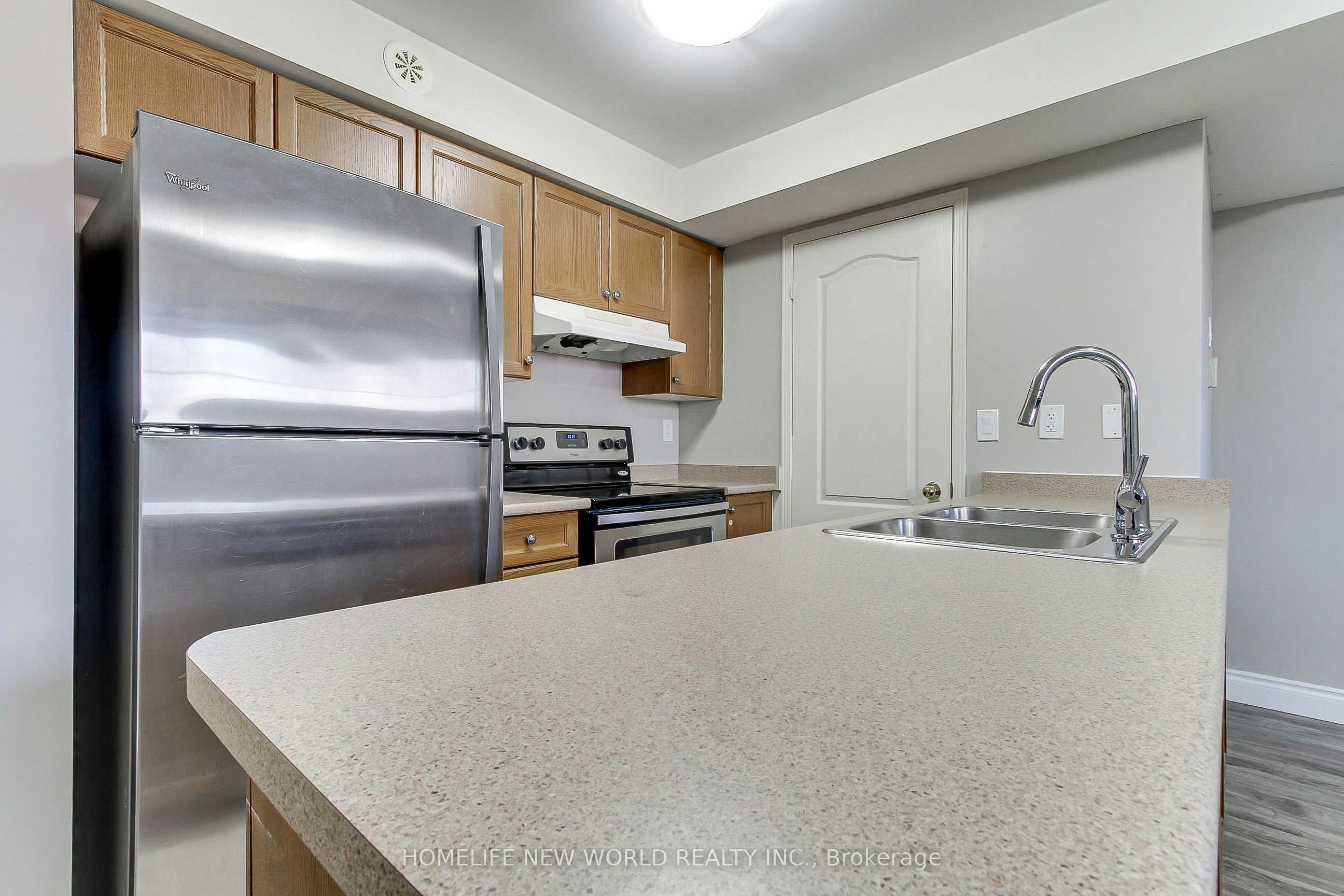 3-133 Isaac Devins Boulevard, Toronto, ON, M9M 0C4 - 5