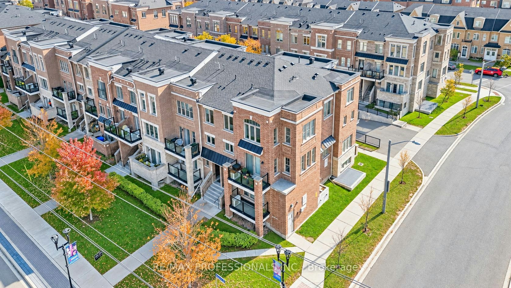 11-2335 Sheppard Avenue W, Toronto, ON, M9M 0E9