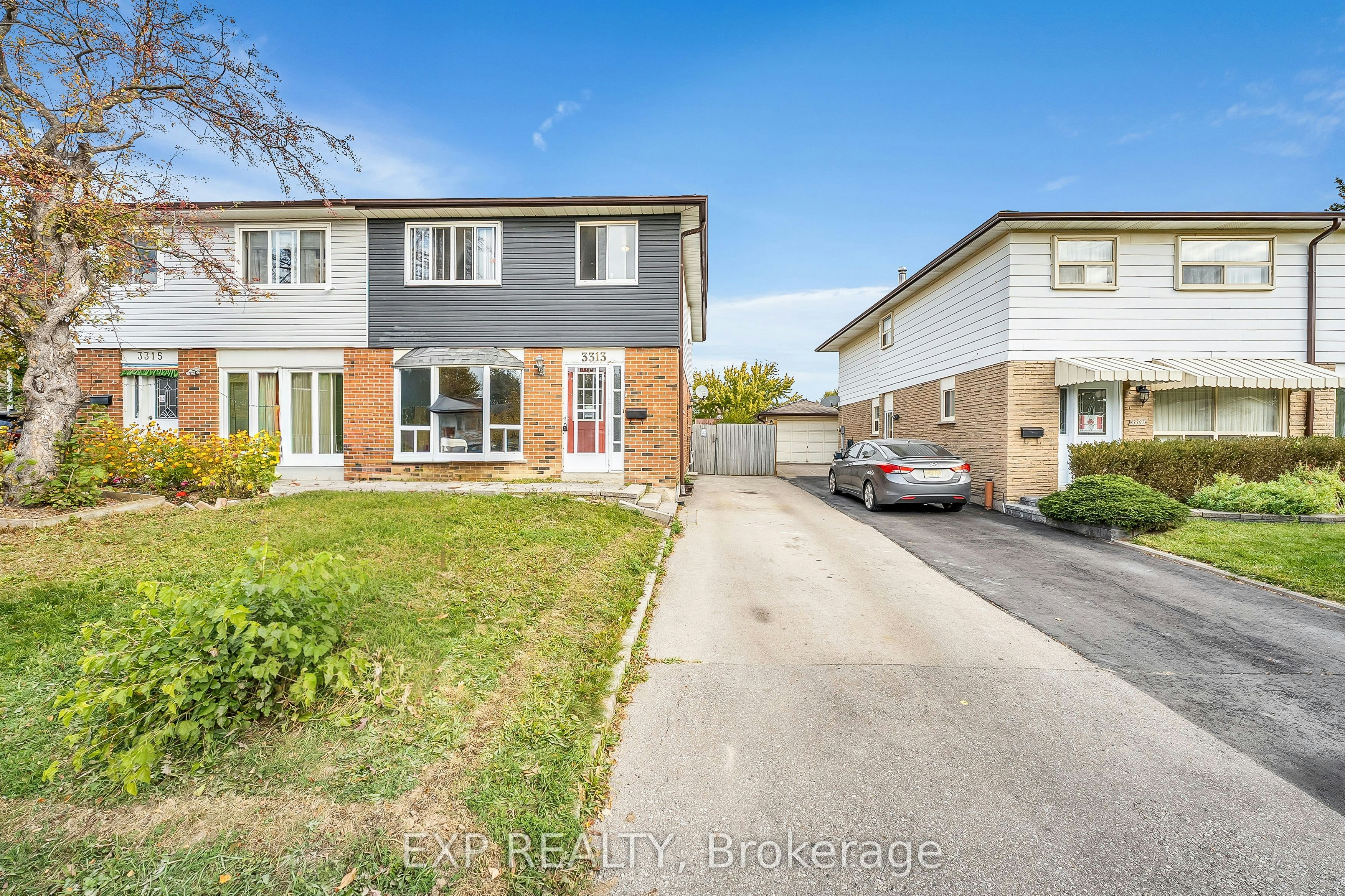 3313 Acala Crescent, Mississauga, ON, L5A 3E4