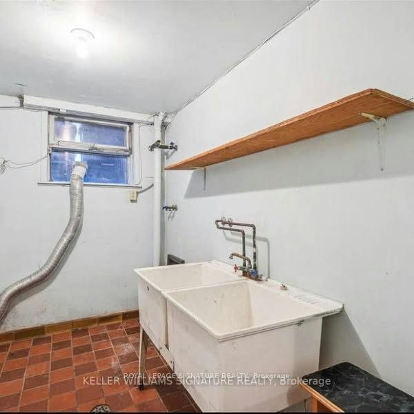 Basement-214 Queenslea Avenue, Toronto, ON, M9N 2L6 - 13
