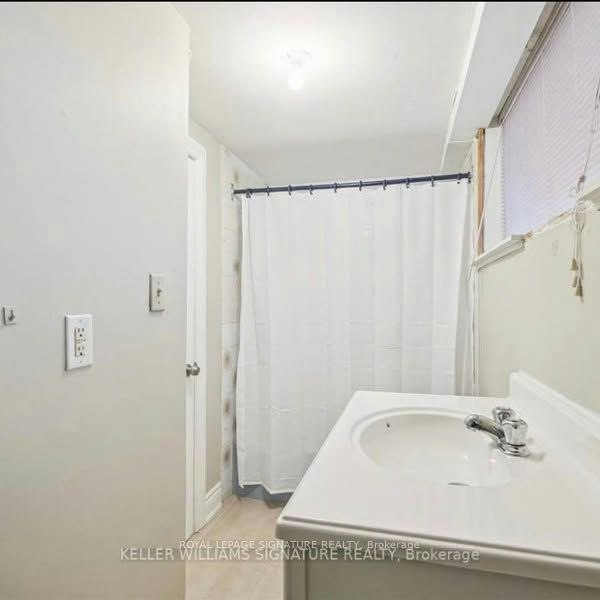 Basement-214 Queenslea Avenue, Toronto, ON, M9N 2L6 - 11