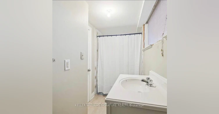 Basement-214 Queenslea Avenue, Toronto, ON, M9N 2L6 - 11