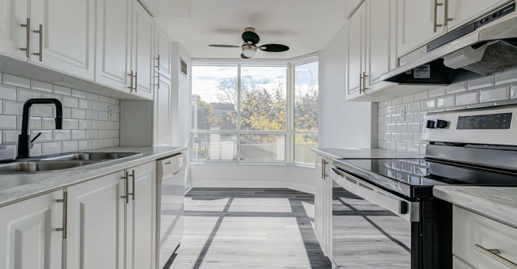 110-22 Hanover Road, Brampton, ON, L6S 5K7 - 18