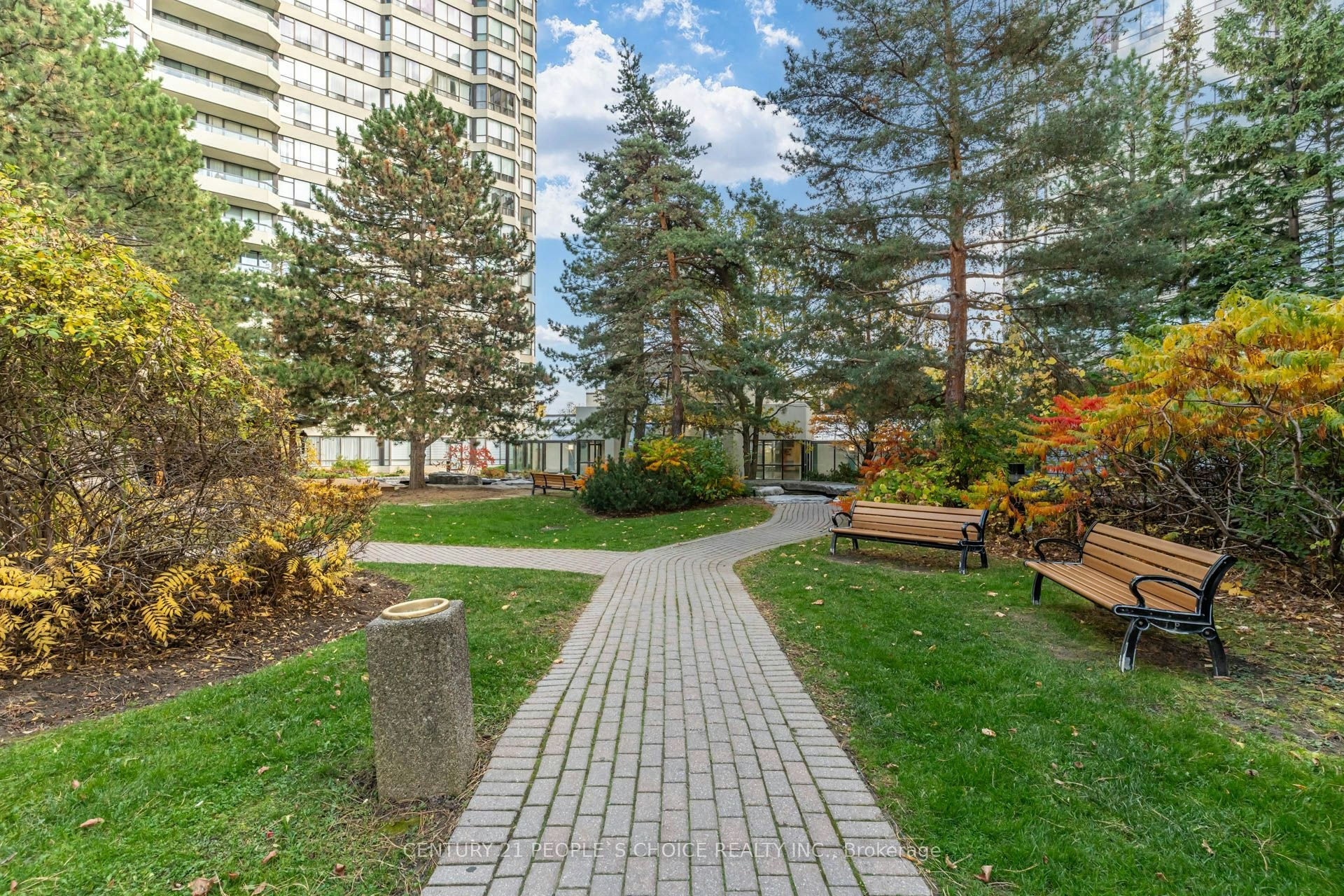110-22 Hanover Road, Brampton, ON, L6S 5K7 - 5