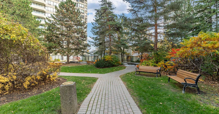 110-22 Hanover Road, Brampton, ON, L6S 5K7 - 5