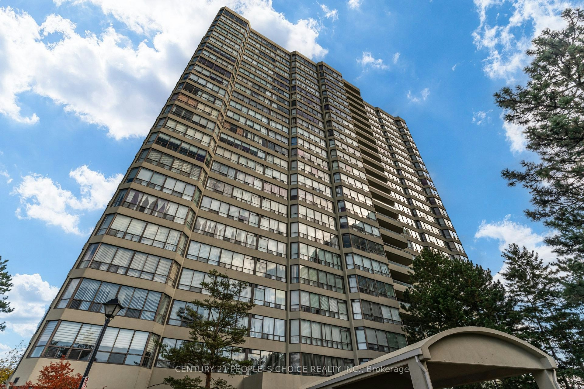 110-22 Hanover Road, Brampton, ON, L6S 5K7 - 2
